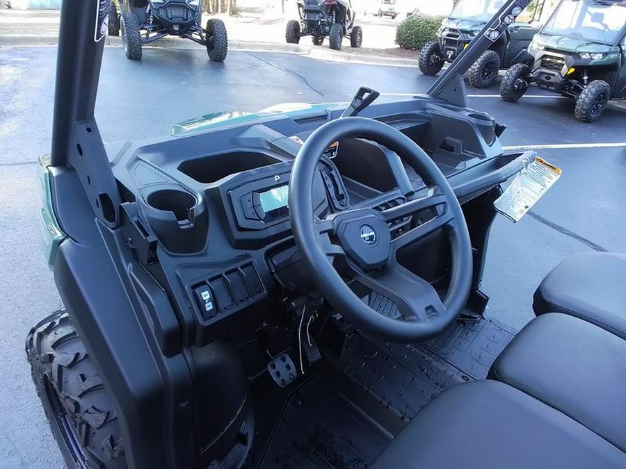 2026 Can-Am® Defender HD7