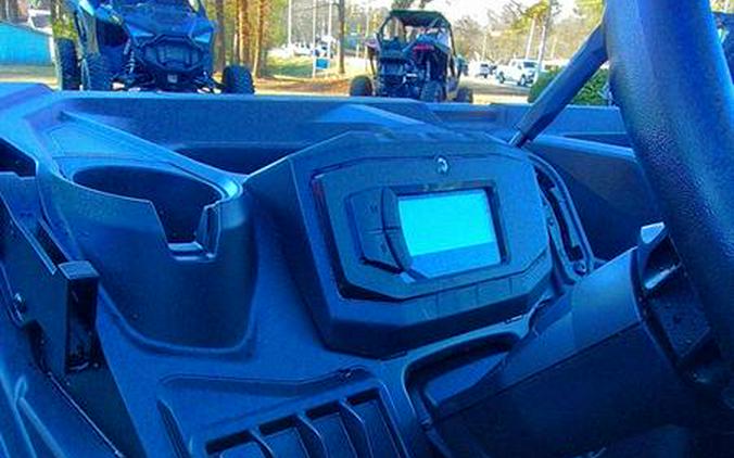 2026 Can-Am® Defender HD7