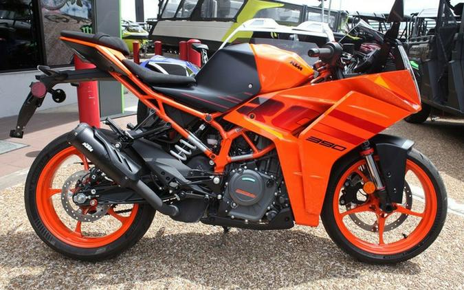 2024 KTM RC 390