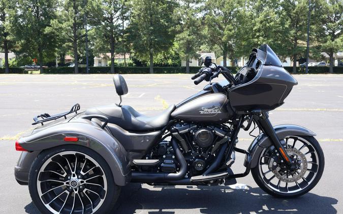 2023 Harley-Davidson Road Glide 3 Gray Haze - Black Finish