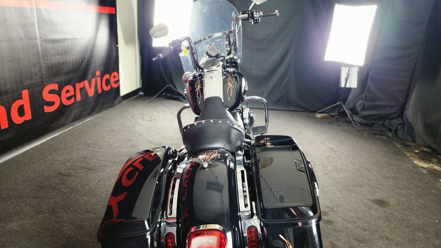 2015 HARLEY-DAVIDSON FLHP POLICE ROAD KING - F618313