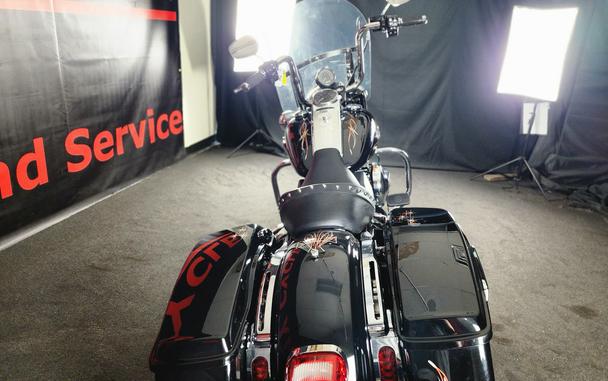 2015 HARLEY-DAVIDSON FLHP POLICE ROAD KING - F618313