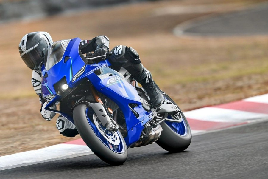 2027 Yamaha YZF-R9
