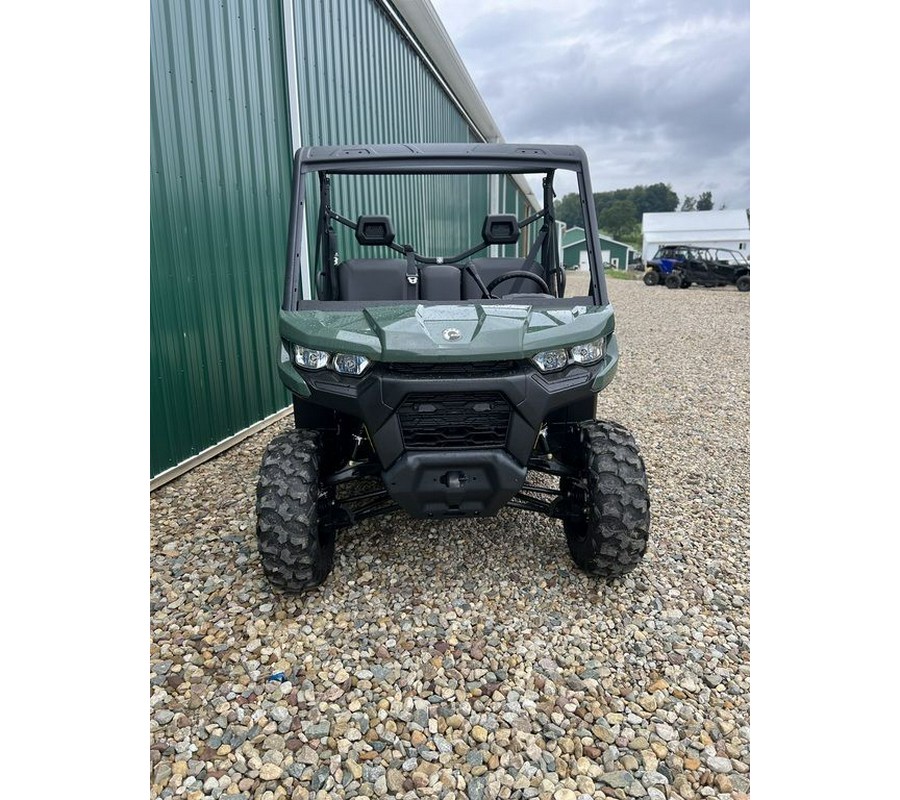 2024 Can-Am® Defender DPS HD9 Tundra Green