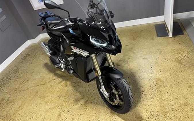 2026 BMW S 1000 XR
