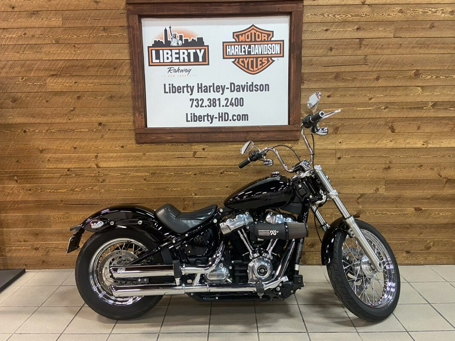 2020 Harley-Davidson Softail Standard Vivid Black FXST