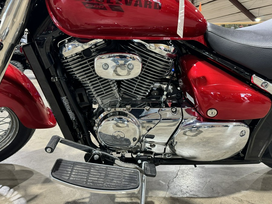 2024 Suzuki Boulevard C50