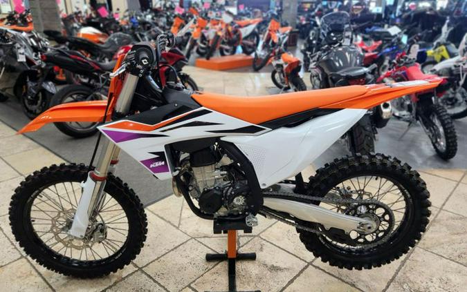 New 2024 KTM 450 SXF ORANGE