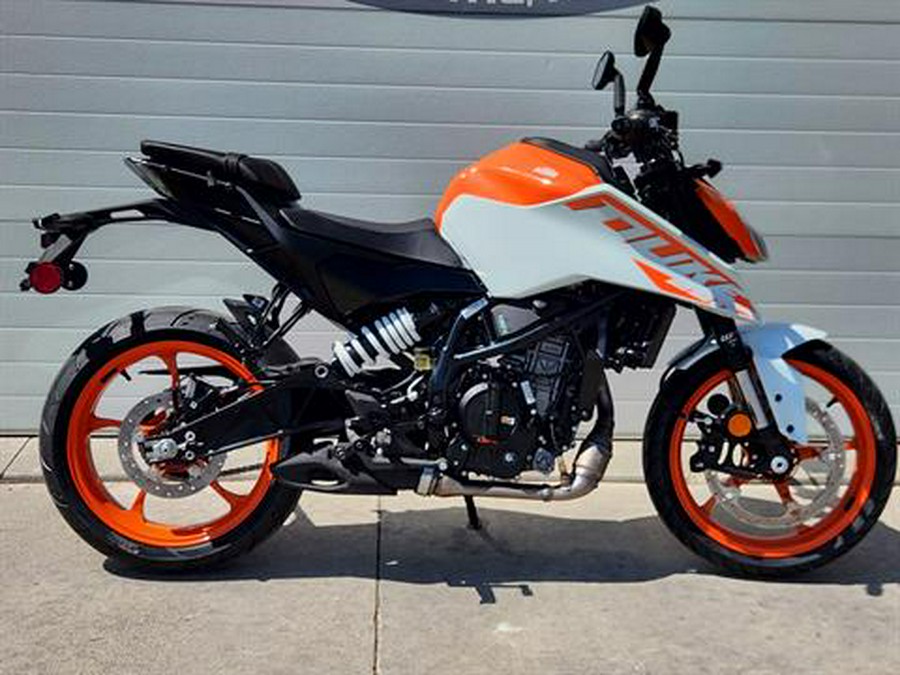 2024 KTM 250 Duke