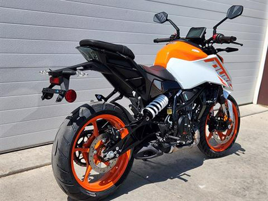 2024 KTM 250 Duke