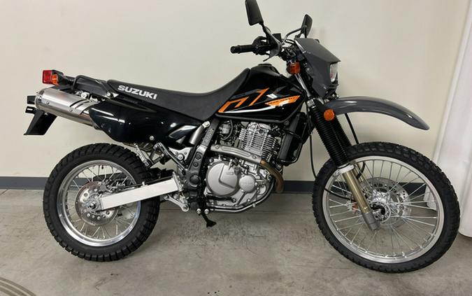 2026 Suzuki DR 650S (DR650SEM6)