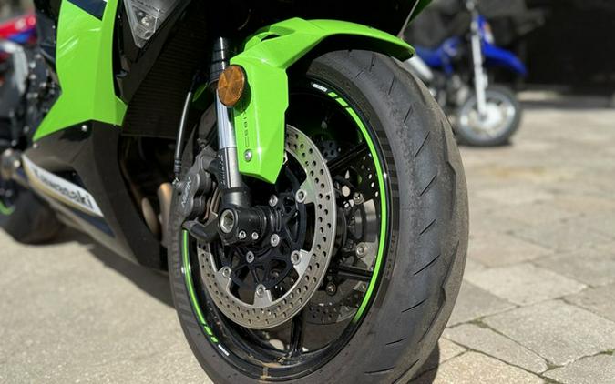 2025 Kawasaki Ninja ZX-6R ABS KRT Edition