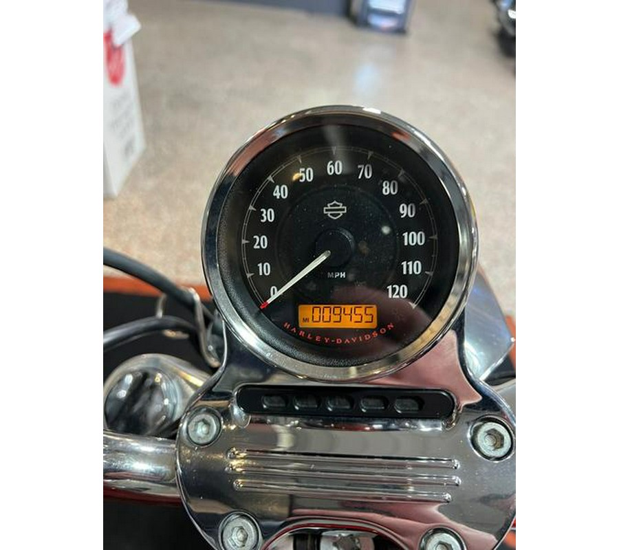 2014 Harley-Davidson® XL1200T - Sportster® SuperLow® 1200T