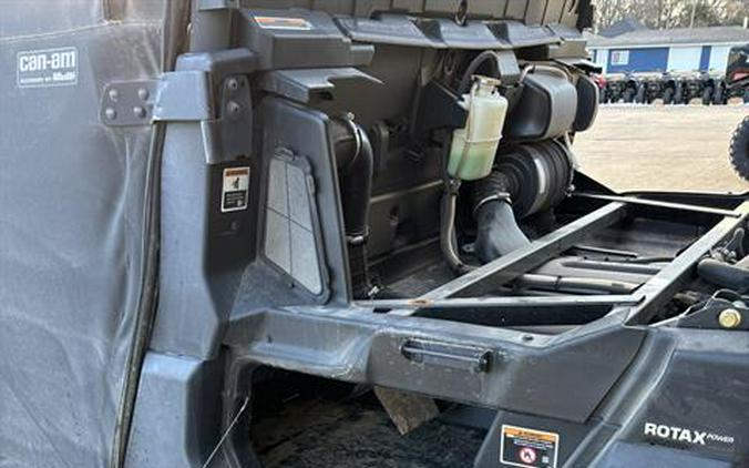 2024 Can-Am Defender PRO XT