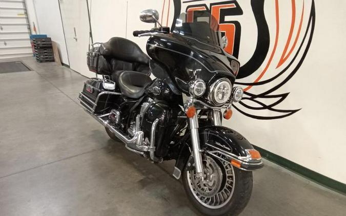 2010 Harley-Davidson® FLHTCU - Ultra Classic® Electra Glide