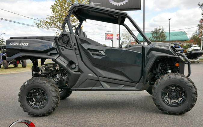 2023 Can-Am Commander XT 700