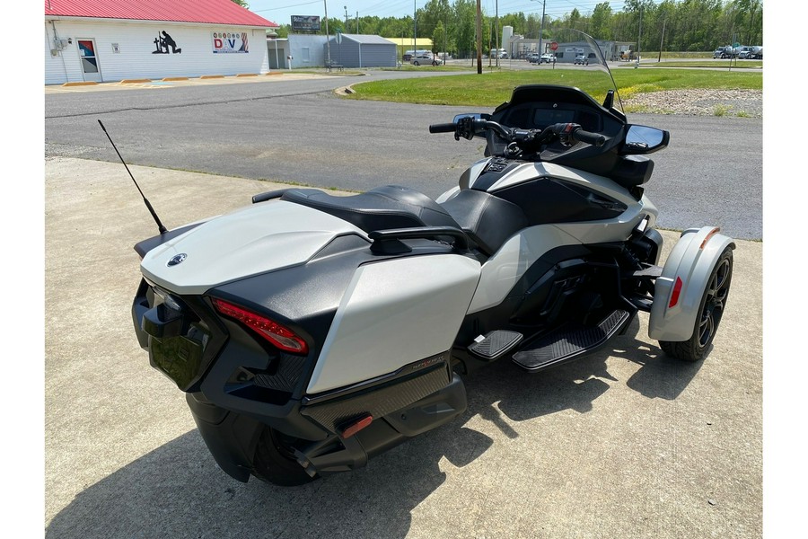 2021 Can-Am SPYDER RT