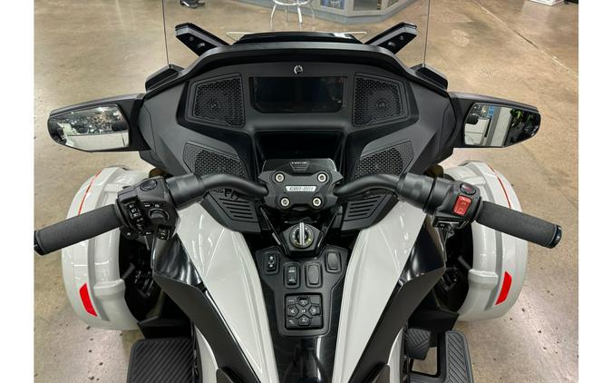 2021 Can-Am SPYDER RT