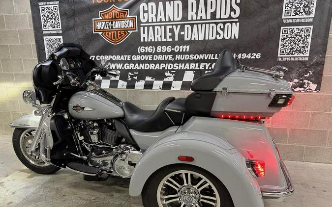 2024 Harley-Davidson® FLHTCUTG - Tri Glide® Ultra