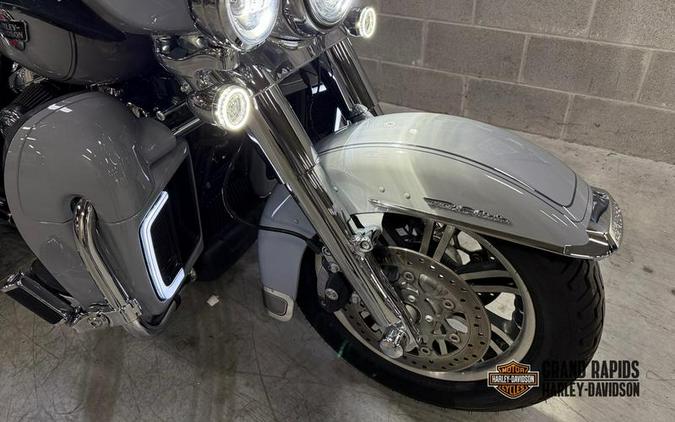 2024 Harley-Davidson® FLHTCUTG - Tri Glide® Ultra