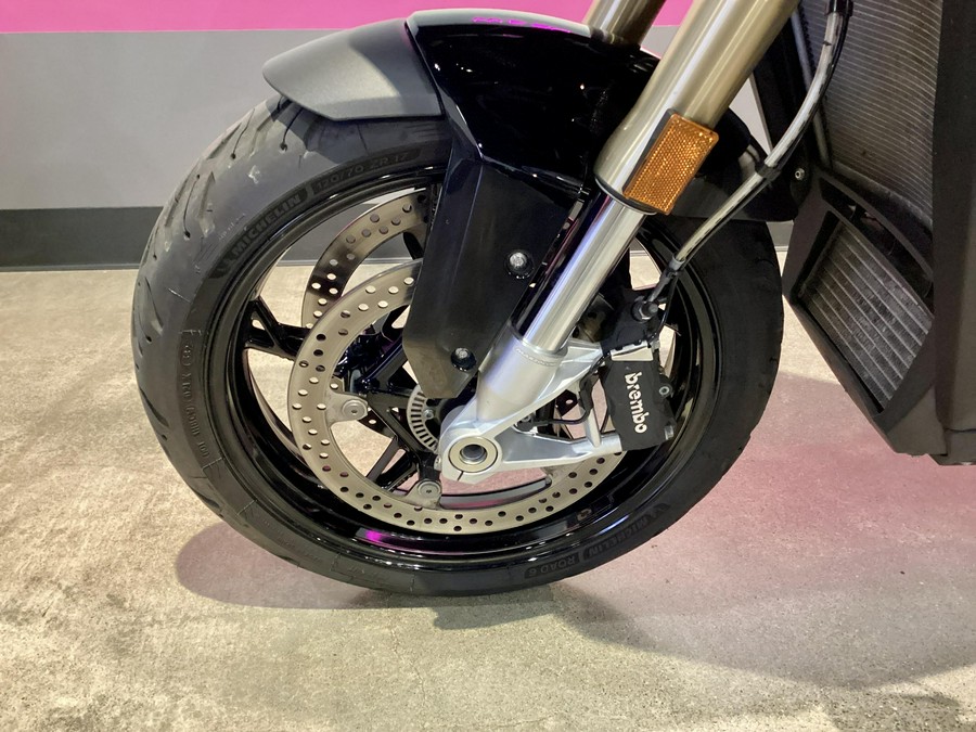 2026 BMW S 1000 XR