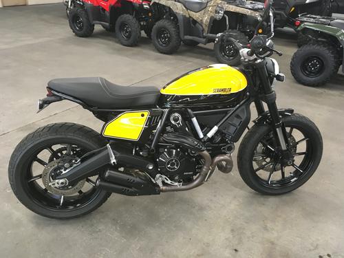 2019 Ducati Scrambler Full Throttle Review (11 Fast Facts)