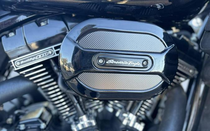 2016 Harley-Davidson® FLHXSE - CVO™ Street Glide®