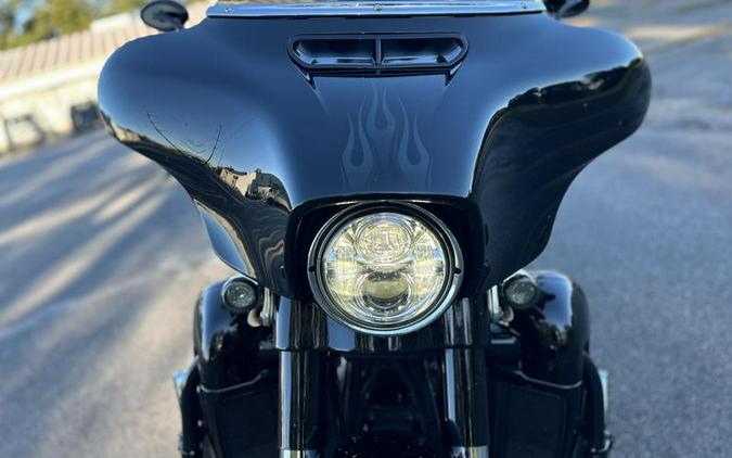 2016 Harley-Davidson® FLHXSE - CVO™ Street Glide®