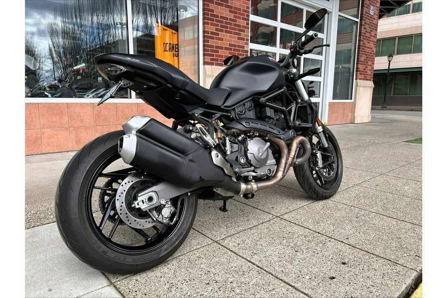 2019 Ducati Monster 821 - Black