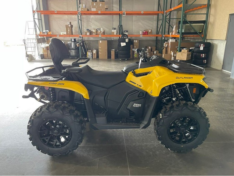 2024 Can-Am Outlander MAX XT 700