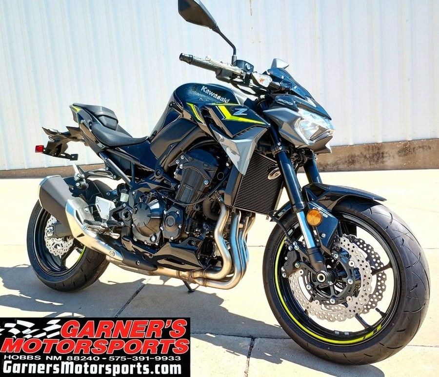 2024 Kawasaki Z900 ABS Metallic Spark Black/Metallic Matte Dark Gray