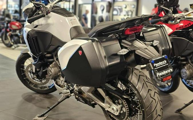 2023 Ducati Multistrada V4S Iceberg White - Spoked Wheels