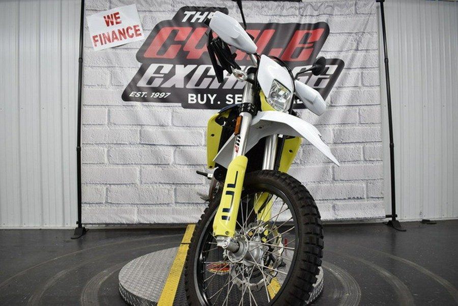2024 Husqvarna Enduro 701