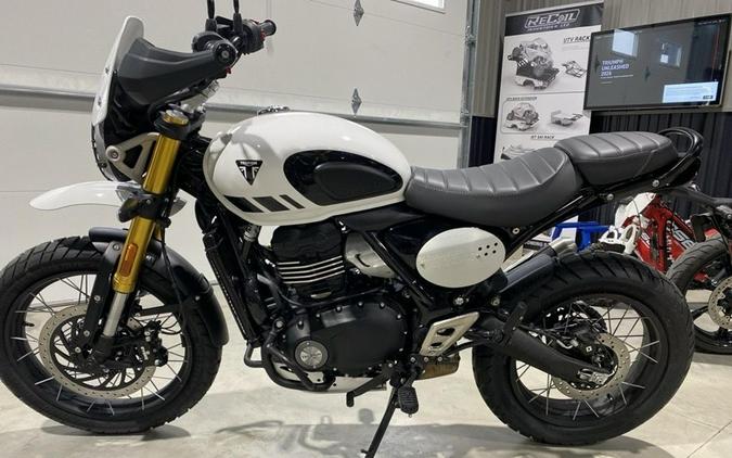 2026 Triumph Scrambler 400 XC