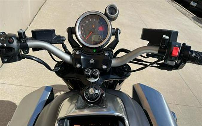 2014 Yamaha VMAX