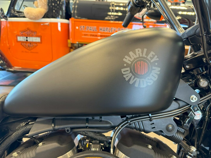 2022 Harley-Davidson Iron 883 XL883N