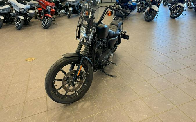 2022 Harley-Davidson Iron 883 XL883N