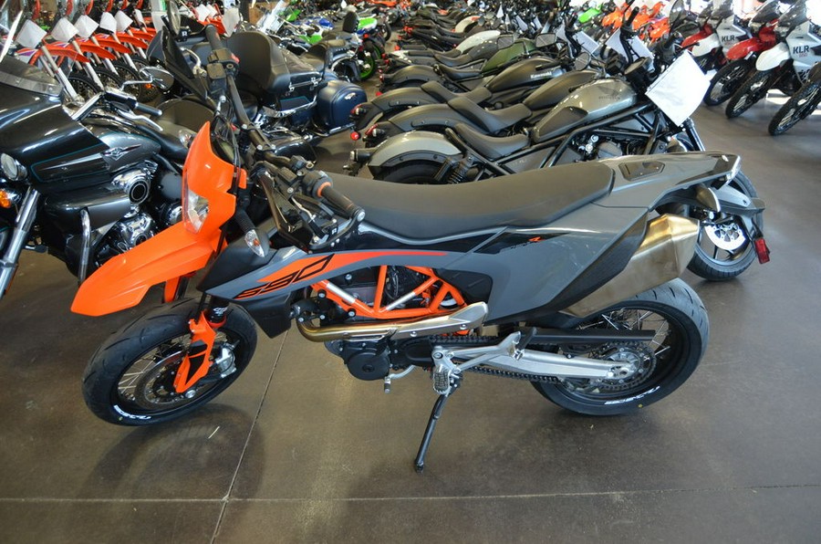 2021 KTM 690 SMC R