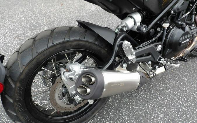 2022 Benelli Leoncino Trail