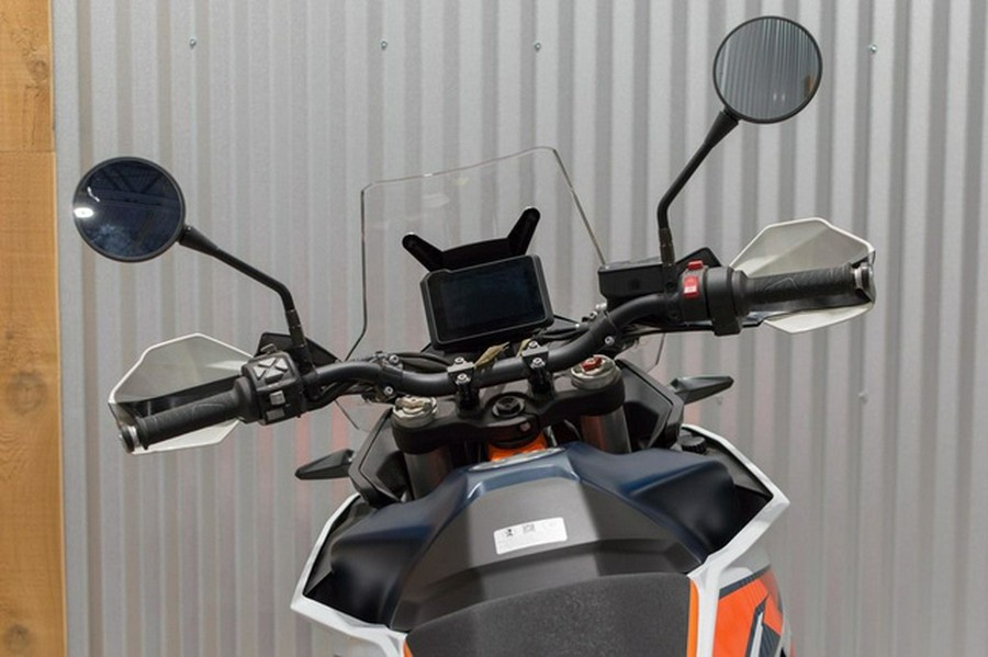 2024 KTM Adventure 890 R