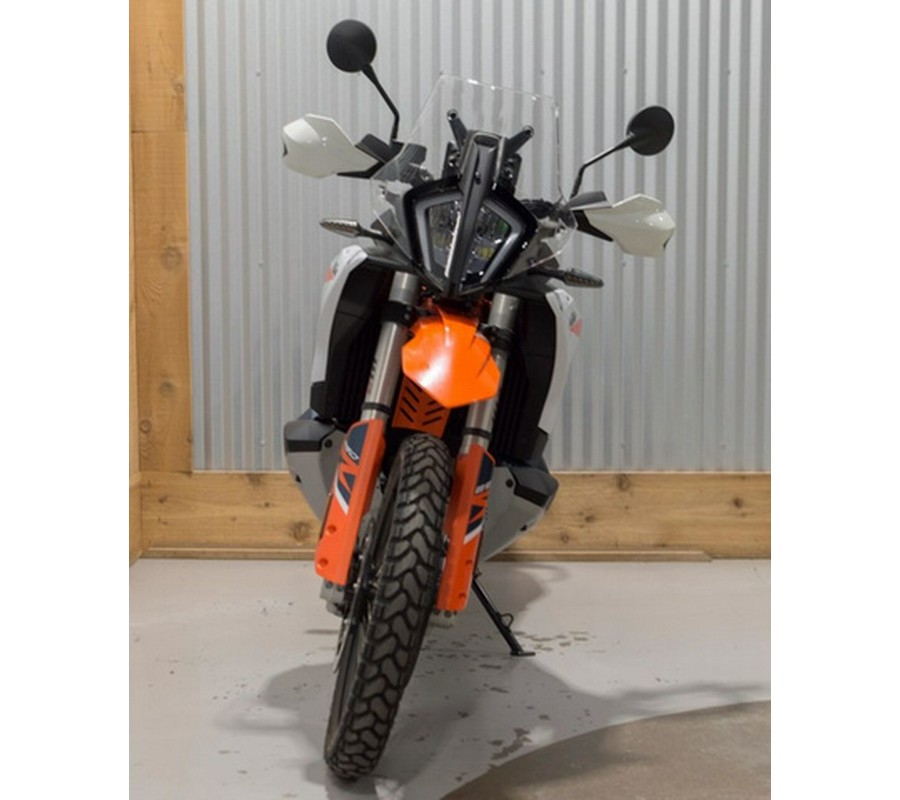 2024 KTM Adventure 890 R