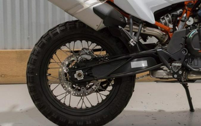 2024 KTM Adventure 890 R