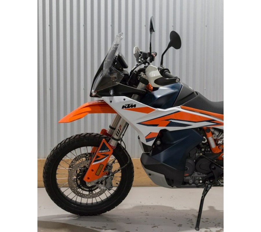 2024 KTM Adventure 890 R