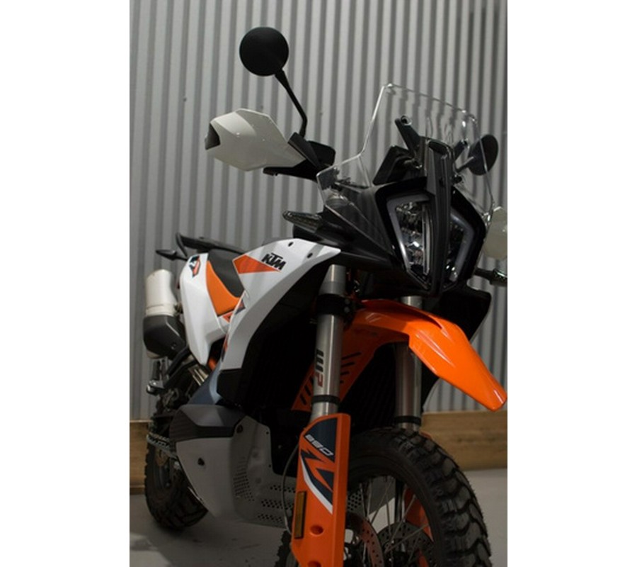 2024 KTM Adventure 890 R
