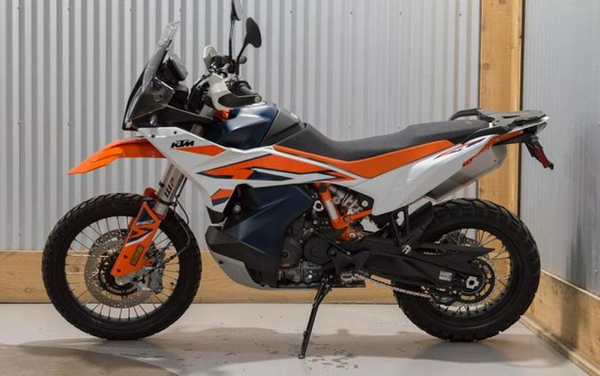 2024 KTM Adventure 890 R