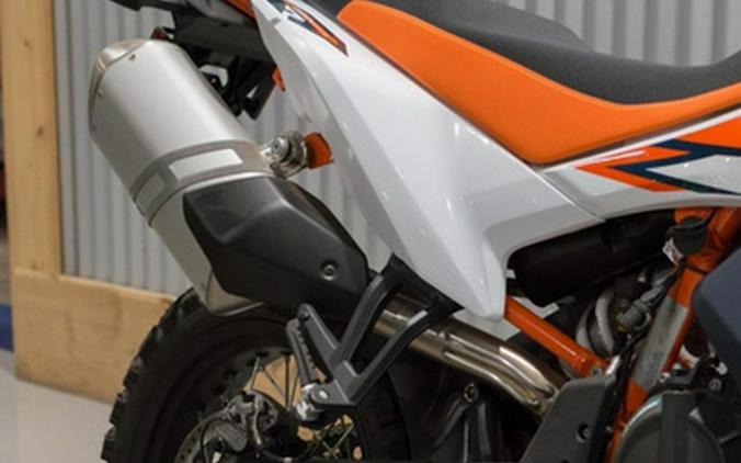 2024 KTM Adventure 890 R