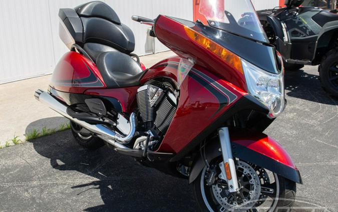 2013 Victory Motorcycles Vision Tour Sunset Red & Black W/ Black Carbon Gr