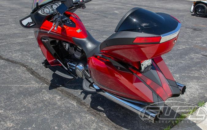 2013 Victory Motorcycles Vision Tour Sunset Red & Black W/ Black Carbon Gr