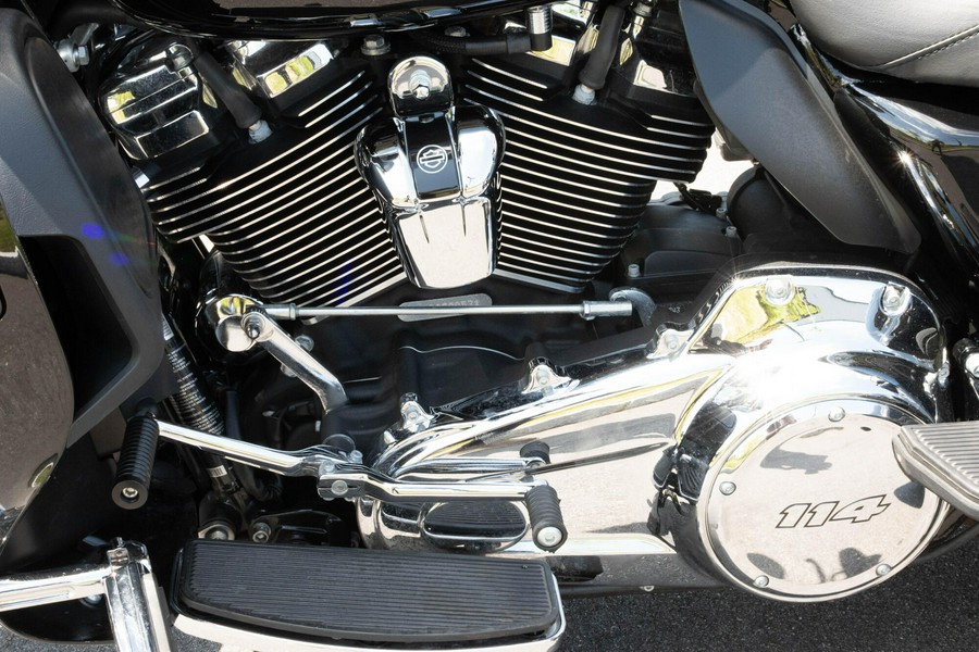 2023 Harley-Davidson Tri Glide Ultra FLHTCUTG