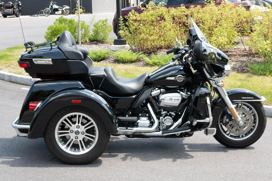 2023 Harley-Davidson Tri Glide Ultra FLHTCUTG